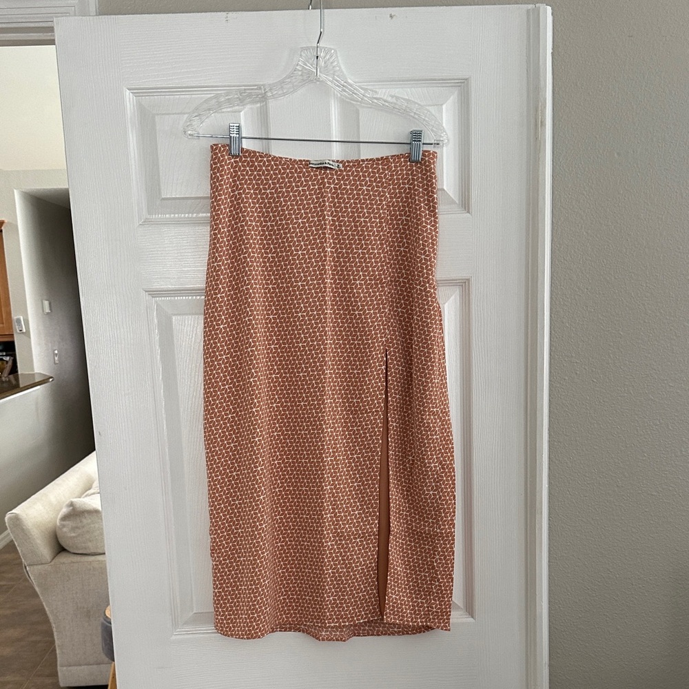 Abercrombie & Fitch Salmon Patterned Midi Skirt